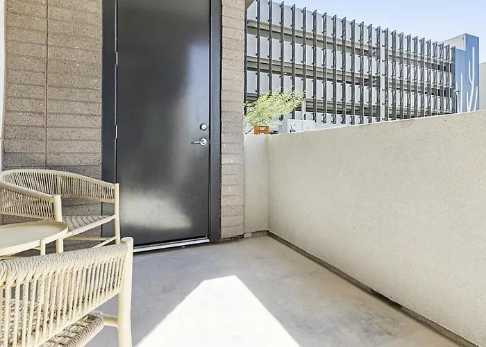 Landing - Modern With Amazing Amenities Scottsdale